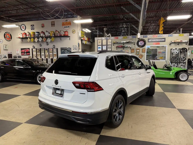 VW Tiguan COMFORTLINE 7 PASS AWD LEATHER PAN/ROOF B/SPOT CAM All Wheel Drive - автомобили, коли, обяви за нови и употребявани 5