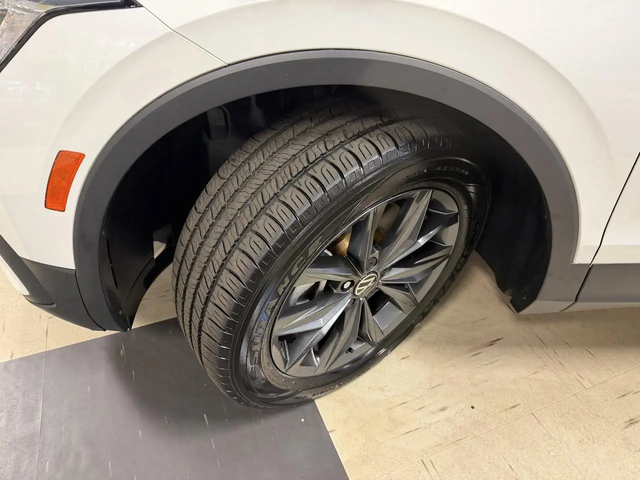 VW Tiguan COMFORTLINE 7 PASS AWD LEATHER PAN/ROOF B/SPOT CAM All Wheel Drive - автомобили, коли, обяви за нови и употребявани 9
