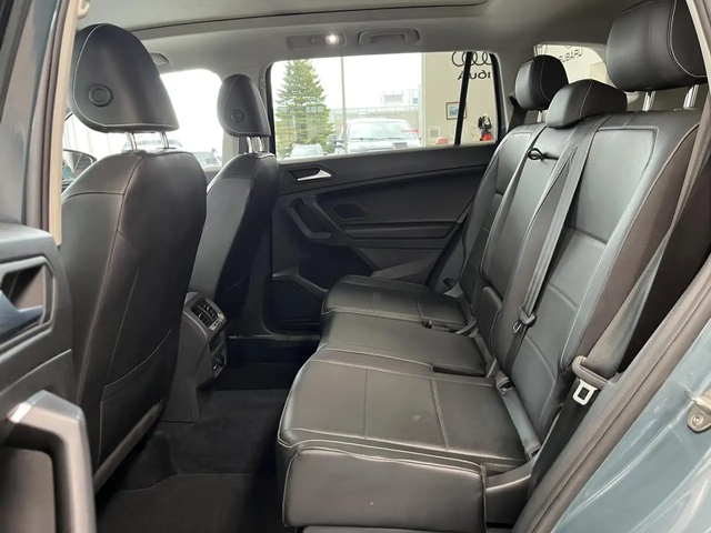 VW Tiguan COMFORTLINE / AWD + TOIT + GPS + CAMERA + CUIR +++ - автомобили, коли, обяви за нови и употребявани 19