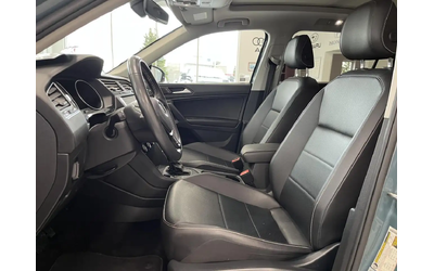 VW Tiguan COMFORTLINE / AWD + TOIT + GPS + CAMERA + CUIR +++ - автомобили, коли, обяви за нови и употребявани 9
