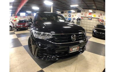 VW Tiguan COMFORTLINE R-LINE B/EDITION AWD LEATHER PAN/ROOF All Wheel Drive - автомобили, коли, обяви за нови и употребявани 14