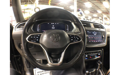 VW Tiguan COMFORTLINE R-LINE B/EDITION AWD LEATHER PAN/ROOF All Wheel Drive - автомобили, коли, обяви за нови и употребявани 19
