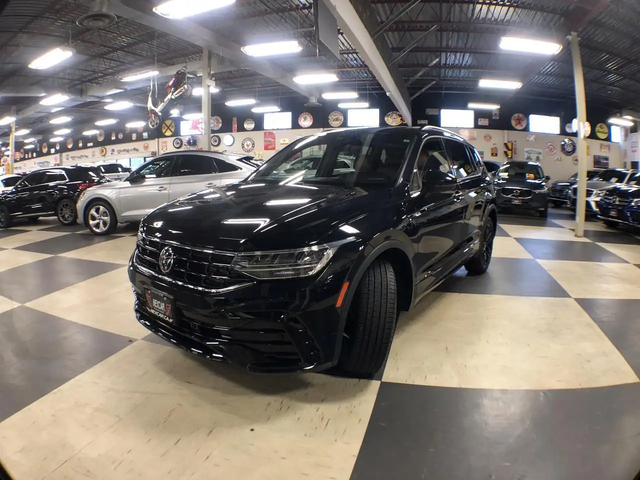 VW Tiguan COMFORTLINE R-LINE B/EDITION AWD LEATHER PAN/ROOF All Wheel Drive - автомобили, коли, обяви за нови и употребявани 2
