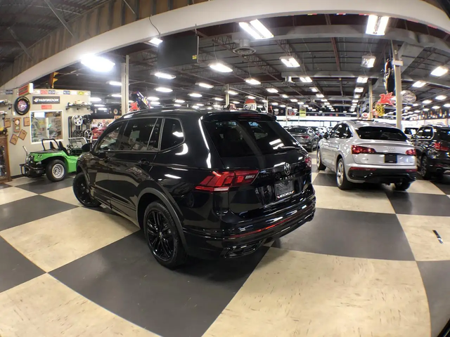 VW Tiguan COMFORTLINE R-LINE B/EDITION AWD LEATHER PAN/ROOF All Wheel Drive - автомобили, коли, обяви за нови и употребявани 4
