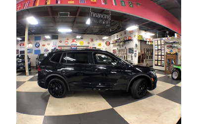 VW Tiguan COMFORTLINE R-LINE B/EDITION AWD LEATHER PAN/ROOF All Wheel Drive - автомобили, коли, обяви за нови и употребявани 7