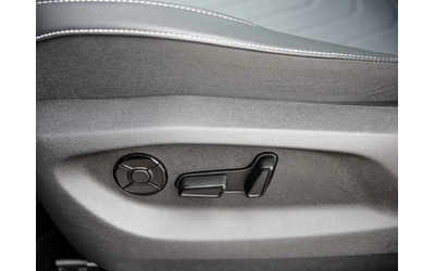 VW Tiguan Comfortline R-Line Black Edition All Wheel Drive - автомобили, коли, обяви за нови и употребявани 13