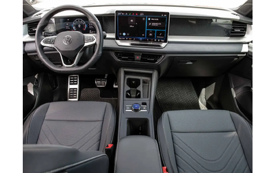 VW Tiguan Comfortline R-Line Black Edition All Wheel Drive - автомобили, коли, обяви за нови и употребявани 14
