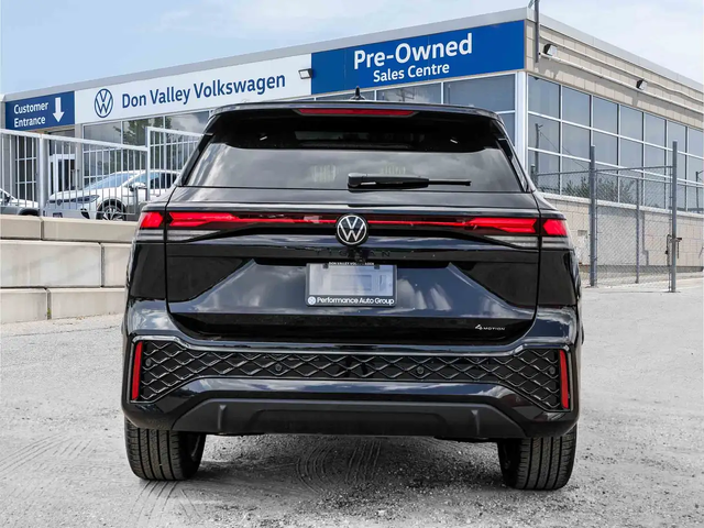 VW Tiguan Comfortline R-Line Black Edition All Wheel Drive - автомобили, коли, обяви за нови и употребявани 7