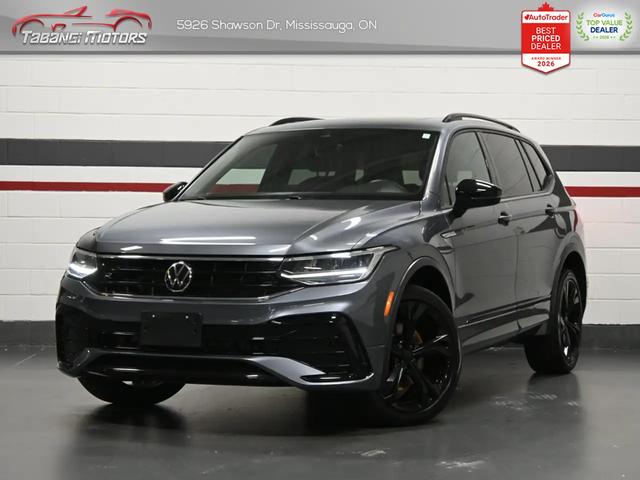 VW Tiguan Comfortline R-Line Black Edition  Panoramic Roof Adaptive Cruise Remote Start All Wheel Drive - автомобили, коли, обяви за нови и употребявани 0