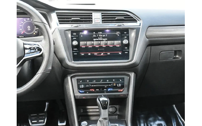 VW Tiguan Highline 2.0T 8sp at w/Tip 4M All Wheel Drive - автомобили, коли, обяви за нови и употребявани 13