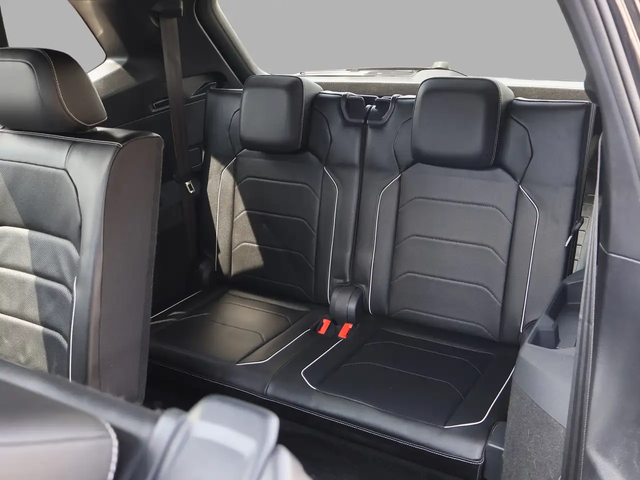 VW Tiguan HIGHLINE R-LINE 4MOTION *ACCIDENT FREE*SERVICE RECORDS*7 SEATES* CAMERA NAV BLUETOOTH LEATHER HEATED SEATS PANO ROOF CRUI All Wheel Drive - автомобили, коли, обяви за нови и употребявани 16