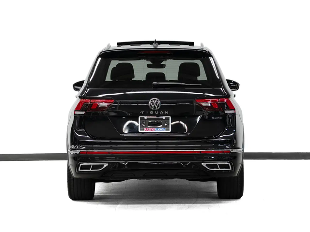 VW Tiguan HIGHLINE R-LINE AWD | Nav | Panoroof | CarPlay All Wheel Drive - автомобили, коли, обяви за нови и употребявани 1