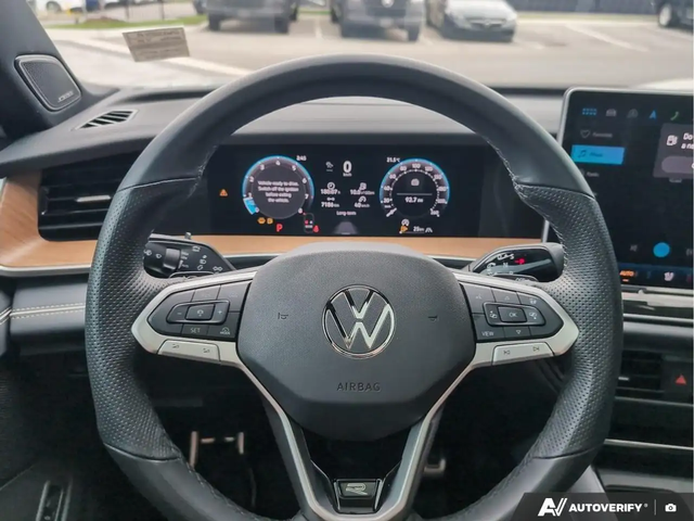 VW Tiguan Highline Turbo R-Line Highline Turbo R All Wheel Drive - автомобили, коли, обяви за нови и употребявани 13