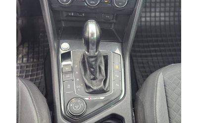 VW Tiguan R-Line DSG 4motion 2018 - автомобили, коли, обяви за нови и употребявани 11