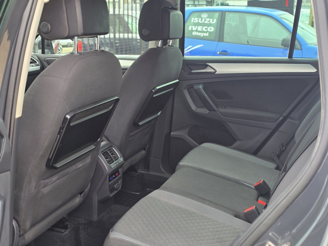 VW Tiguan R-Line DSG 4motion 2018 - автомобили, коли, обяви за нови и употребявани 7