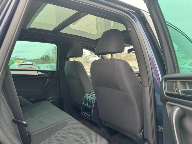 VW Touareg 3.0 0 ТОП//Собствен лизинг! 100% Одобрение - автомобили, коли, обяви за нови и употребявани 10