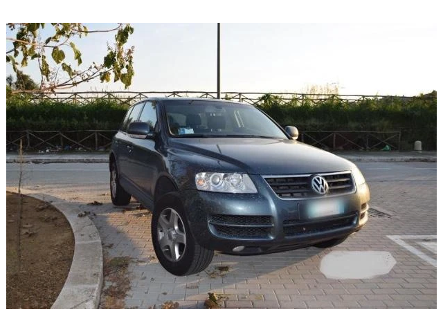 VW Touareg 3,2i - автомобили, коли, обяви за нови и употребявани 0