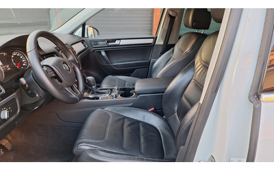 VW Touareg, 2014 г., 230785 км, 0 к.с. - автомобили, коли, обяви за нови и употребявани 12
