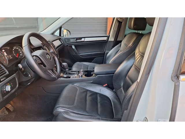 VW Touareg, 2014 г., 230785 км, 0 к.с. - автомобили, коли, обяви за нови и употребявани 13