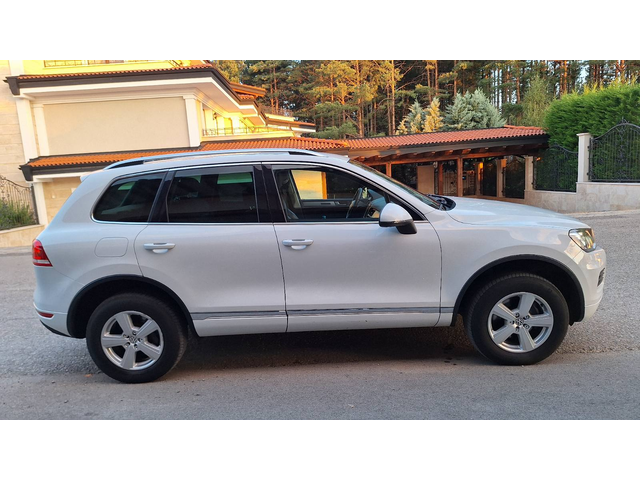 VW Touareg, 2014 г., 230785 км, 0 к.с. - автомобили, коли, обяви за нови и употребявани 5