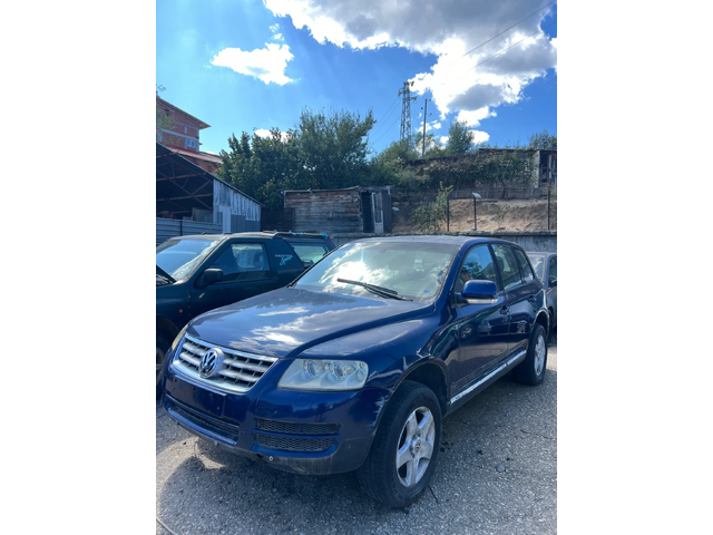 VW Touareg 2.5TDI-174к.с. Автоматик/ Кожа/ Подгрев/ Италия - автомобили, коли, обяви за нови и употребявани 0