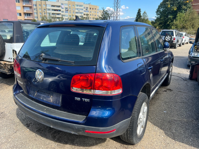 VW Touareg 2.5TDI-174к.с. Автоматик/ Кожа/ Подгрев/ Италия - автомобили, коли, обяви за нови и употребявани 3