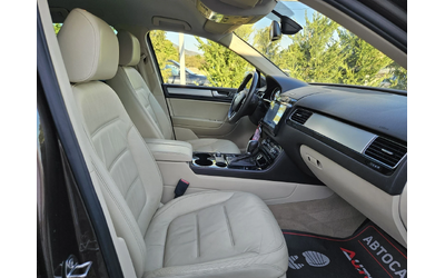 VW Touareg 3.0TDI-240кс= 8СКОРОСТИ= 4x4= LED= ПОДГРЕВ= НАВИ - автомобили, коли, обяви за нови и употребявани 14