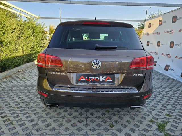 VW Touareg 3.0TDI-240кс= 8СКОРОСТИ= 4x4= LED= ПОДГРЕВ= НАВИ - автомобили, коли, обяви за нови и употребявани 3