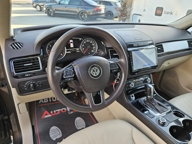 VW Touareg 3.0TDI-240кс= 8СКОРОСТИ= 4x4= LED= ПОДГРЕВ= НАВИ - автомобили, коли, обяви за нови и употребявани 7