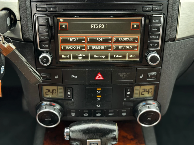 VW Touareg - автомобили, коли, обяви за нови и употребявани 14