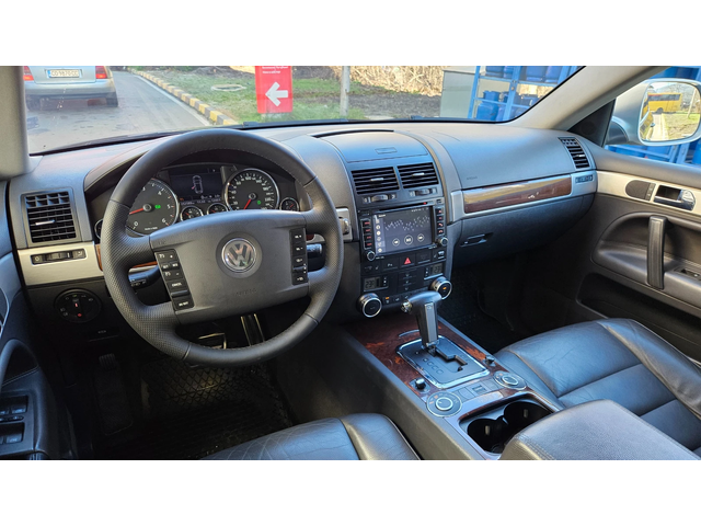 VW Touareg 3.0 Navig/Klimatronik/Avtomat/Facelift - автомобили, коли, обяви за нови и употребявани 8