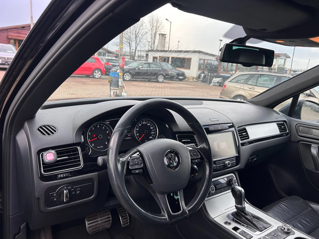 VW Touareg 3.0i HYBRID AVTOMAT/NAVI/KOJA/KAMERA - автомобили, коли, обяви за нови и употребявани 10