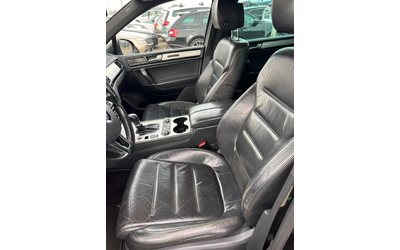 VW Touareg 3.0i HYBRID AVTOMAT/NAVI/KOJA/KAMERA - автомобили, коли, обяви за нови и употребявани 11