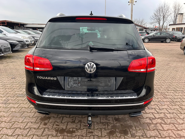 VW Touareg 3.0i HYBRID AVTOMAT/NAVI/KOJA/KAMERA - автомобили, коли, обяви за нови и употребявани 6