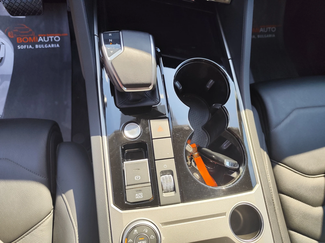 VW Touareg 3.0TDi* 4X4* VIRTUAL * ПОДГРЕВ*  LED* КОЖА* CARPLA - автомобили, коли, обяви за нови и употребявани 10