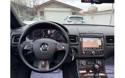VW Touareg 3.0TDI FACELIFT R-LINE PANORAMA NAVI XENON - автомобили, коли, обяви за нови и употребявани 8