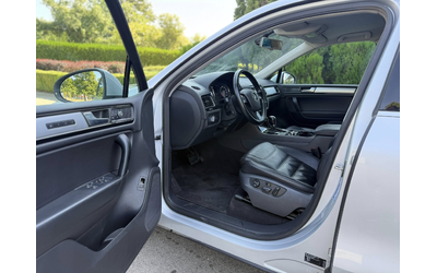 VW Touareg 3.0 TDI Сервизна история НЕ Е НА ВЪЗДУХ - автомобили, коли, обяви за нови и употребявани 17