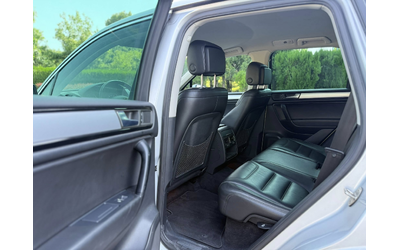 VW Touareg 3.0 TDI Сервизна история НЕ Е НА ВЪЗДУХ - автомобили, коли, обяви за нови и употребявани 20