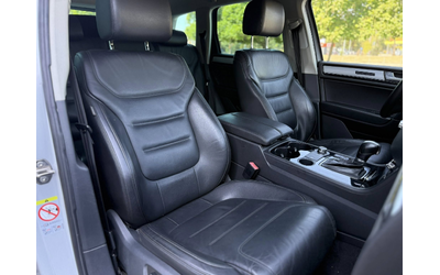 VW Touareg 3.0 TDI Сервизна история НЕ Е НА ВЪЗДУХ - автомобили, коли, обяви за нови и употребявани 9