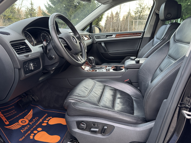 VW Touareg 3.0TDI-239кс/АВТОМАТ/4x4/LED/NAVI/ЛИЗИНГ - автомобили, коли, обяви за нови и употребявани 7