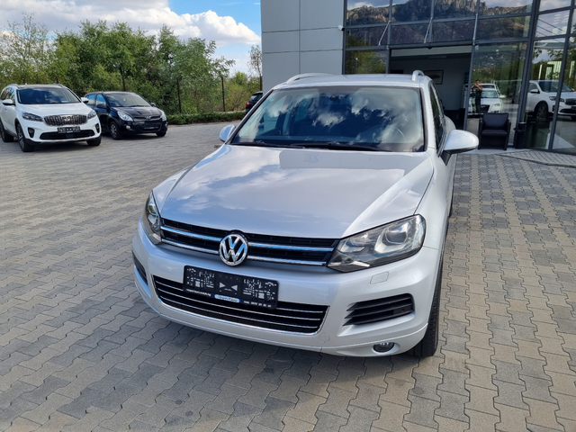 VW Touareg 3.0TDi-8 СКОРОСТИ * ОБСЛУЖЕН* ТОП СЪСТОЯНИЕ! - автомобили, коли, обяви за нови и употребявани 2