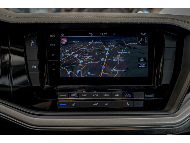 VW Touareg 3.0TDI/Elegance/4Motion/Lane Assist/F1/Isofix - автомобили, коли, обяви за нови и употребявани 10