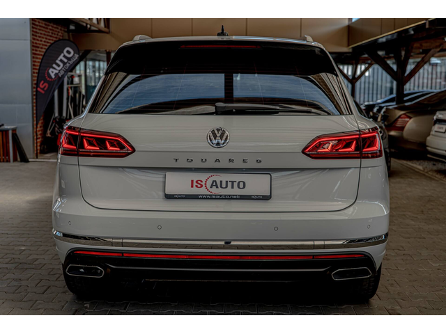 VW Touareg 3.0TDI/Elegance/4Motion/Lane Assist/F1/Isofix - автомобили, коли, обяви за нови и употребявани 3