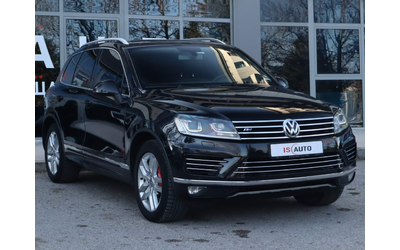 vw-touareg-3-0tdi-terrain-tech-obduhvane-dynaudio-pano-kamera - 2
