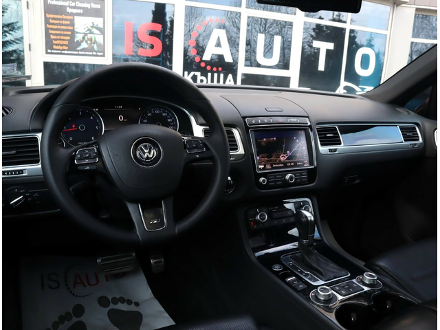 VW Touareg 3.0TDI/Terrain-Tech/Обдухване/dYnaudio/Пано/Камера - автомобили, коли, обяви за нови и употребявани 6