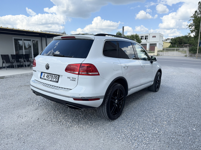 VW Touareg 3.0TDI TOP - автомобили, коли, обяви за нови и употребявани 3