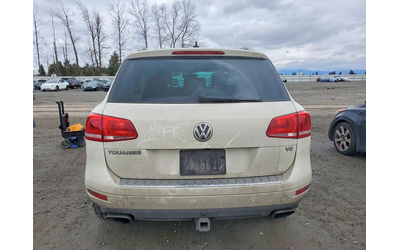 vw-touareg-3-6l-6-all-wheel-drive - 5