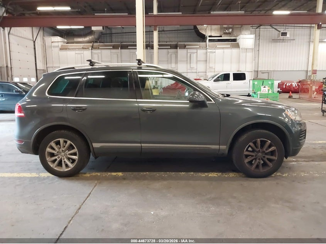 VW TOUAREG 3.6L V-6 DI, DOHC, VVT, 280HP All Wheel Drive - автомобили, коли, обяви за нови и употребявани 12