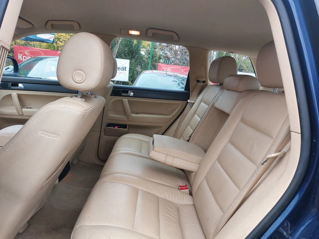 VW Touareg 3.0TDI* V6* AUTOMATIC* - автомобили, коли, обяви за нови и употребявани 9