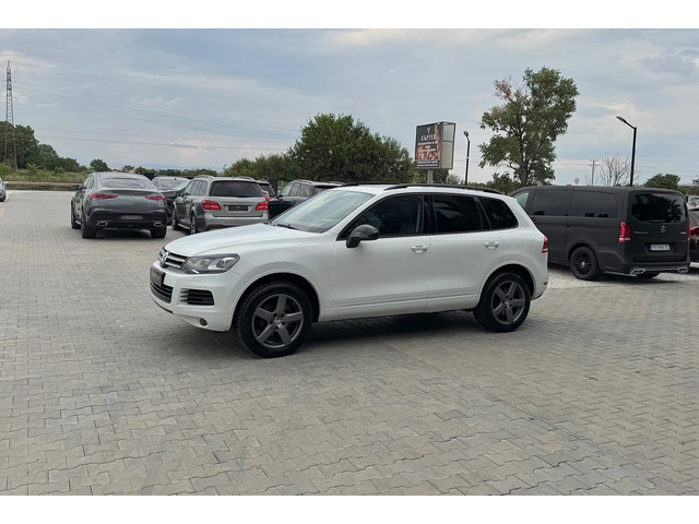 VW Touareg 3.0TDi Подгрев/Панорама - автомобили, коли, обяви за нови и употребявани 1